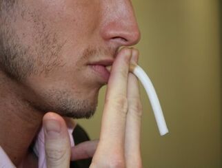 Курящий мужчина рискует заработать проблемы с потенцией
